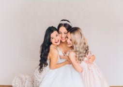 Group picture Bride and Bridesmaids