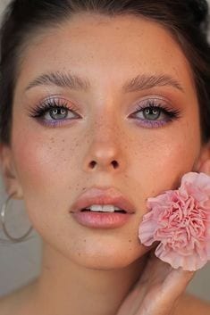 peach bridal makeup look