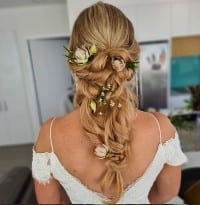 bridal hair stylist